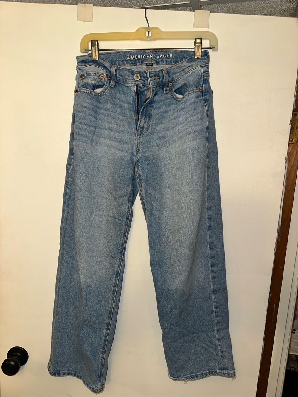 American Eagle Women’s High Waisted Strigid Stovepipe Jeans Size 00 Short